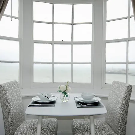Seaview Regency Apartment With Private Parking Brighton Exterior foto