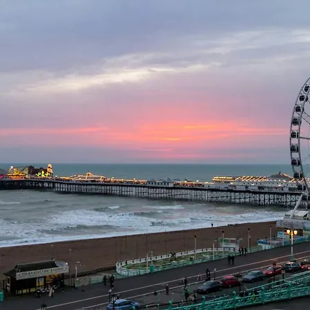 Seaview Regency Apartment With Private Parking Brighton Exterior foto