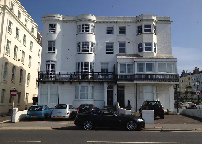 Seaview Regency Apartment With Private Parking